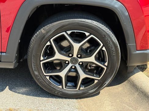 Used 2025 Jeep Compass Limited AWD/4WD image 40