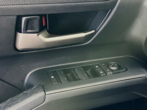 Used 2024 Toyota Tacoma TRD Off-Road image 15