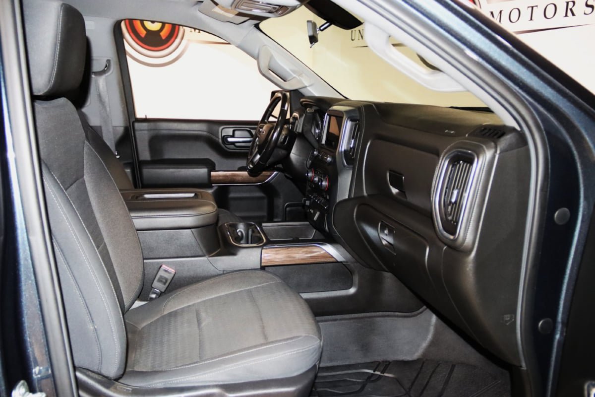 Used 2019 Chevrolet Silverado 1500 RST AWD/4WD image 62