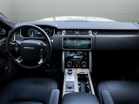 Used 2020 Land Rover Range Rover HSE image 26