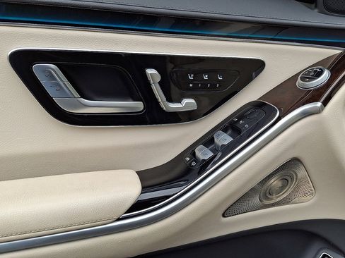 Used 2022 Mercedes-Benz S 500 4MATIC image 18