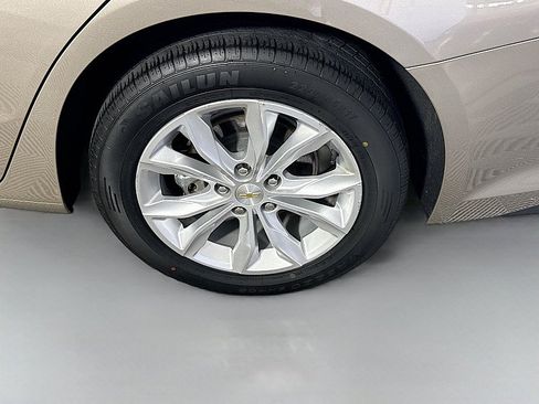 Used 2023 Chevrolet Malibu LT FWD image 29