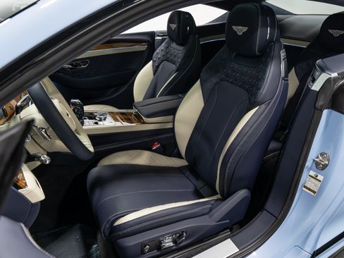 Used 2024 Bentley Continental GT V8 AWD/4WD image 37
