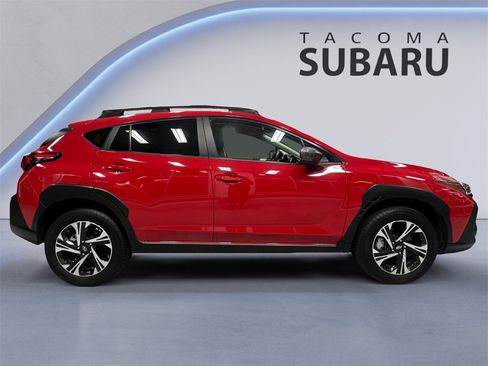 Used 2024 Subaru Crosstrek 2.0i Premium image 5