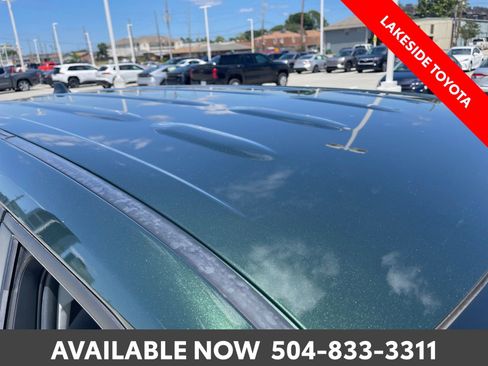 Used 2023 Toyota Highlander L FWD image 9