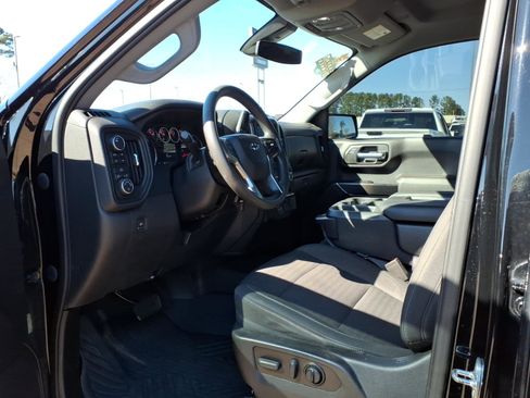 Used 2022 Chevrolet Silverado 1500 Custom Trail Boss w/ Midnight Edition image 21