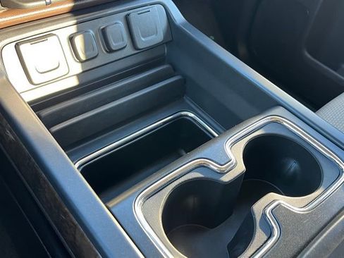 Used 2018 Chevrolet Silverado 1500 LT w/ All Star Edition image 33