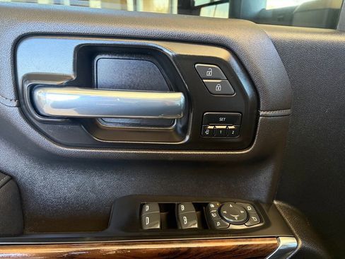 Used 2022 GMC Sierra 2500 SLT image 11