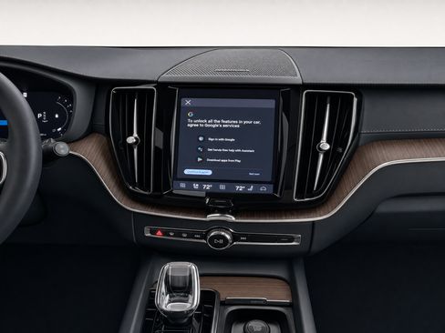 Certified 2023 Volvo XC60 B5 Ultimate w/ Climate Package FWD image 33