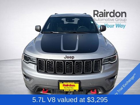 Used 2017 Jeep Grand Cherokee Trailhawk w/ Trailhawk Luxury Group AWD/4WD image 2