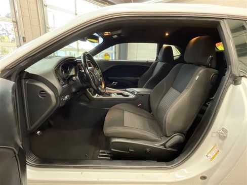 Used 2020 Dodge Challenger SXT image 13