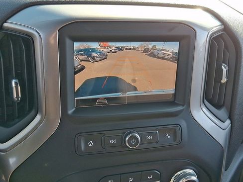 Used 2024 GMC Sierra 1500 Pro w/ Convenience Package image 17