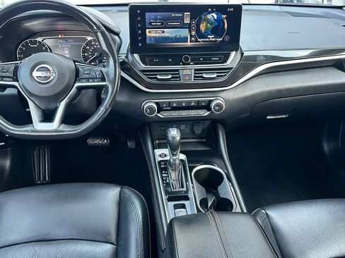 Used 2023 Nissan Altima 2.5 SR w/ SR Premium Package AWD/4WD image 16