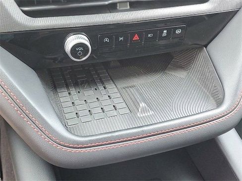 Used 2025 Ford Explorer ST image 11