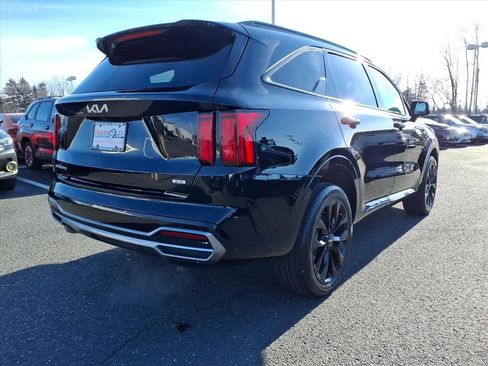 Used 2023 Kia Sorento SX image 19