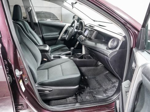 Certified 2017 Toyota RAV4 LE FWD image 16