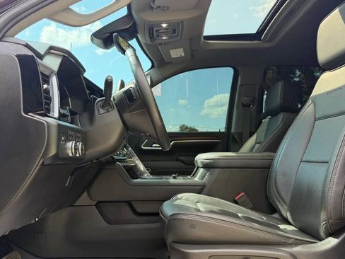 Used 2025 GMC Sierra 2500 Denali w/ Technology Package AWD/4WD image 26