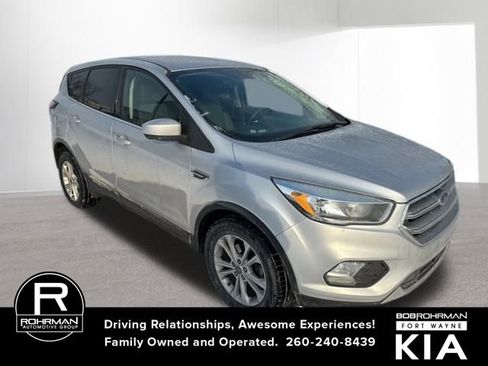 Used 2017 Ford Escape SE image 8