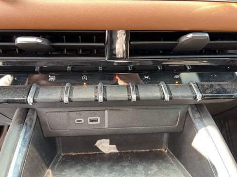 Used 2023 GMC Canyon AT4 AWD/4WD image 16