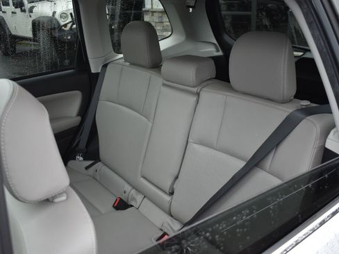 Used 2015 Subaru Forester 2.5i Limited image 28
