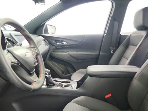 Used 2024 Chevrolet Equinox RS w/ LPO, Floor Liner Package FWD image 17