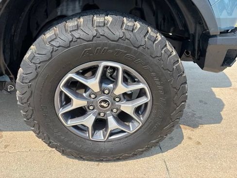 Used 2023 Ford Bronco Badlands AWD/4WD image 13