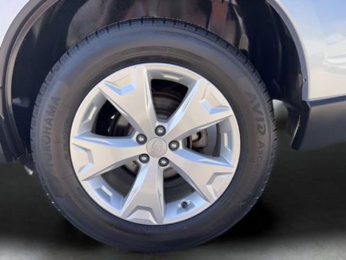 Used 2015 Subaru Forester 2.5i Limited image 10