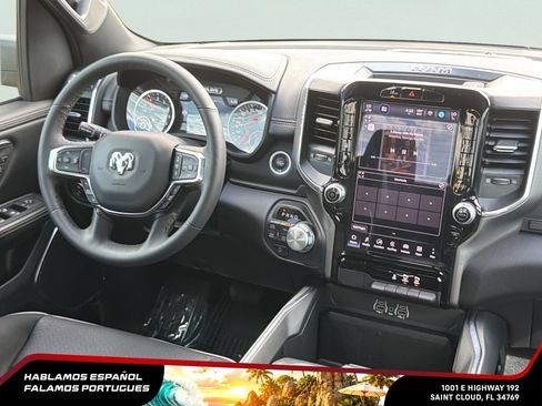 Used 2025 RAM 1500 Laramie AWD/4WD image 30