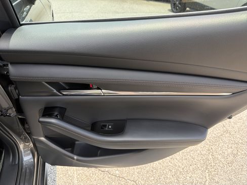 Used 2025 MAZDA MAZDA3 s FWD image 27