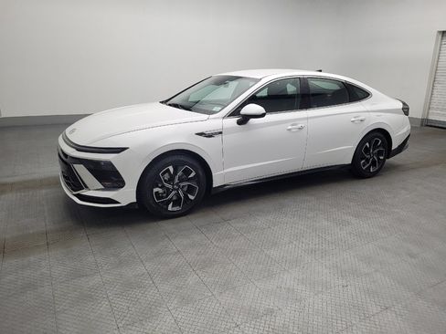 Used 2024 Hyundai Sonata SEL image 2