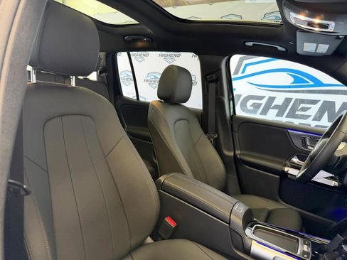 Used 2024 Mercedes-Benz GLB 250 4MATIC w/ Driver Assistance Package image 29