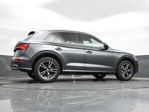 Used 2020 Audi Q5 e Premium Plus w/ Premium Plus Package AWD/4WD image 43