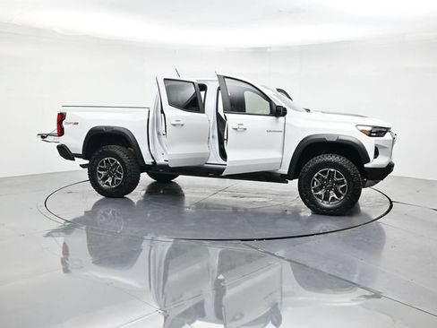 Used 2026 Chevrolet Colorado ZR2 AWD/4WD image 52