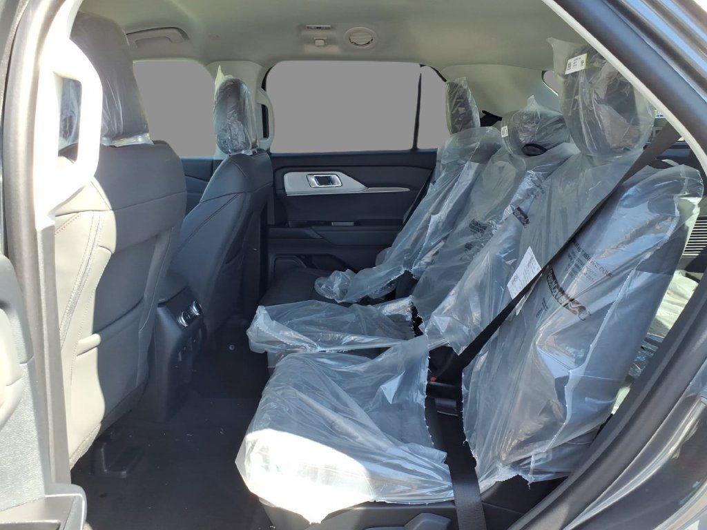 New 2026 Ford Explorer Active w/ Active Comfort Package AWD/4WD image 5