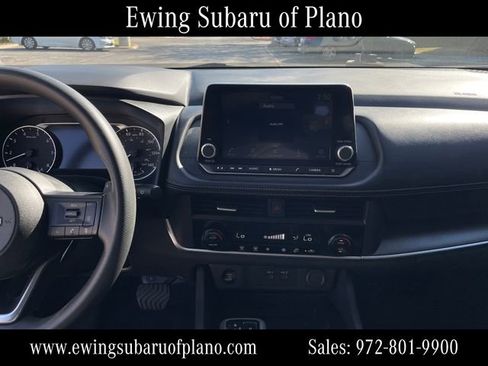 Used 2024 Nissan Rogue SV image 18