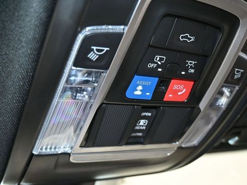 Used 2024 RAM 2500 Laramie w/ Night Edition image 23