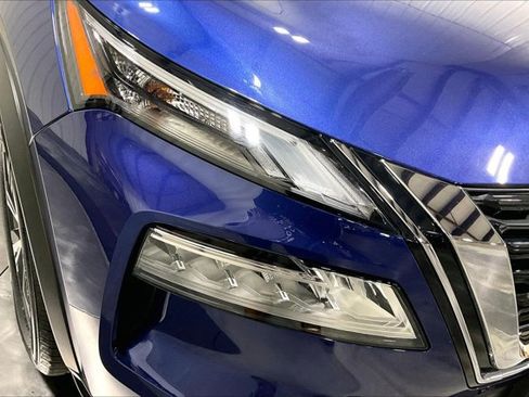 Used 2023 Nissan Rogue SV image 28