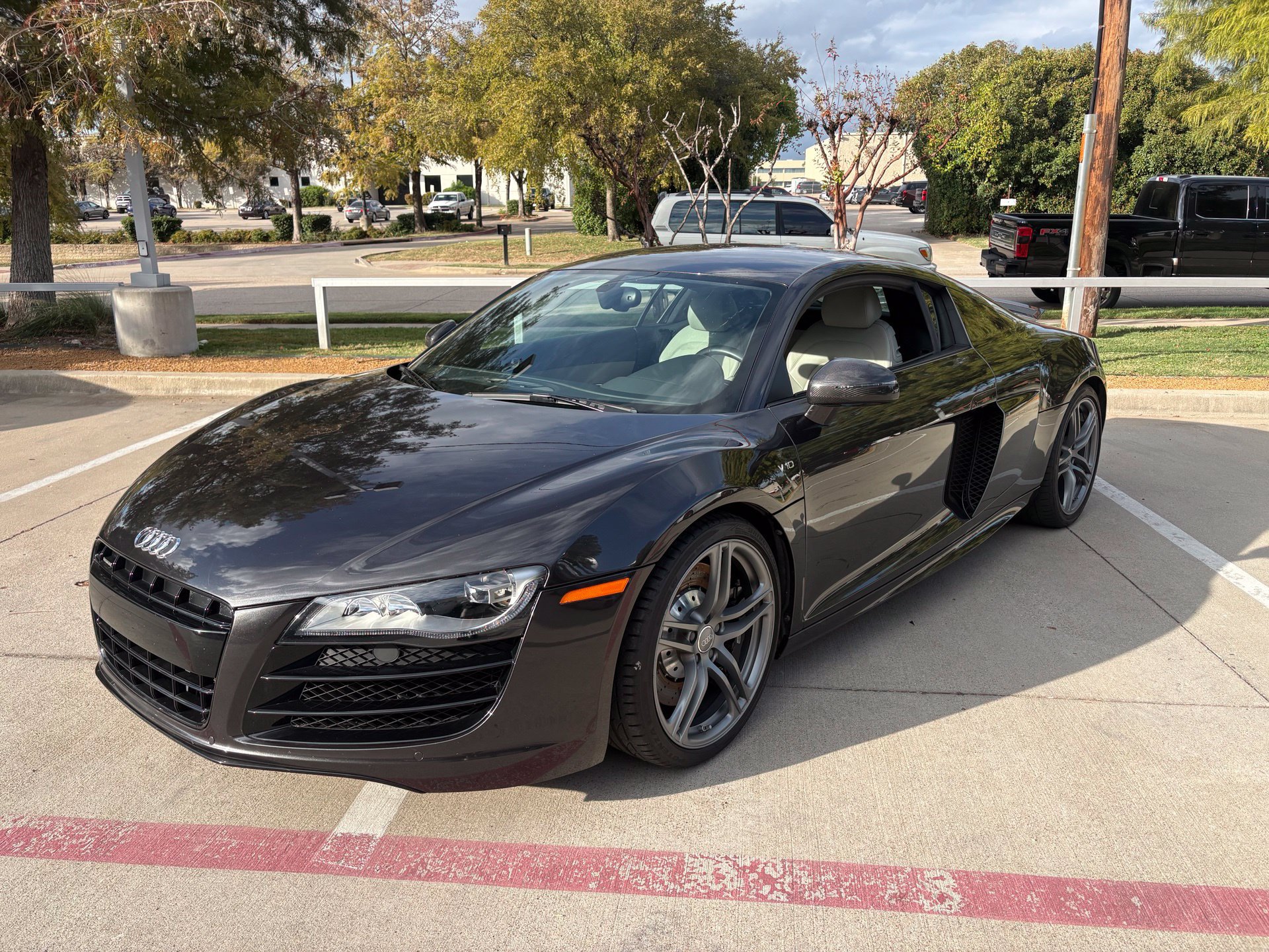 Used 2012 Audi R8 V10 AWD/4WD image 1