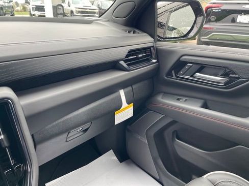 New 2026 GMC Yukon AT4 Ultimate AWD/4WD image 30