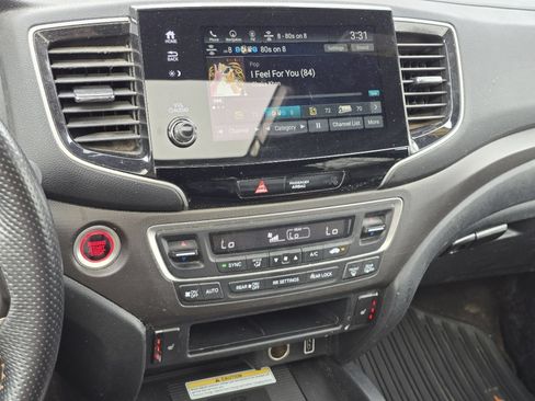 Used 2022 Honda Pilot TrailSport image 26