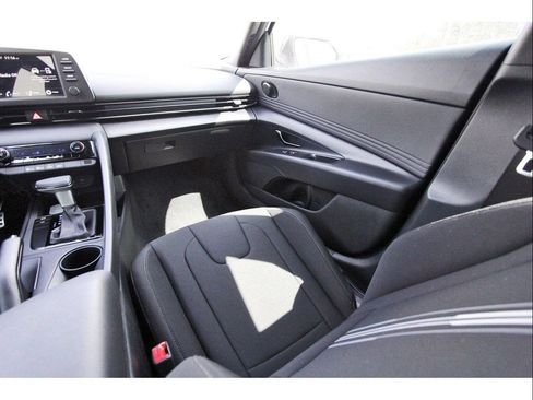 Certified 2026 Hyundai Elantra Sport FWD image 13