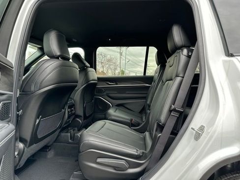 New 2026 Jeep Grand Cherokee L Limited AWD/4WD image 19