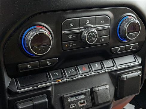 Used 2019 Chevrolet Silverado 1500 LT w/ All-Star Edition image 10