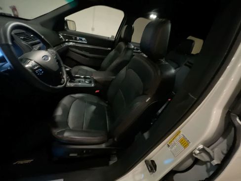 Used 2019 Ford Explorer Sport w/ Equipment Group 401A image 11