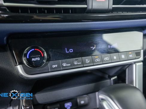 Used 2023 Kia Seltos S w/ Navigation Package AWD/4WD image 21