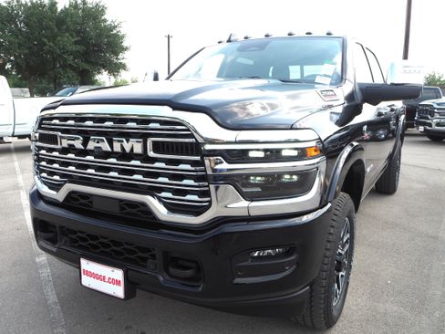New 2025 RAM 2500 Limited image 2