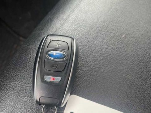 Used 2017 Subaru Crosstrek 2.0i Limited image 17