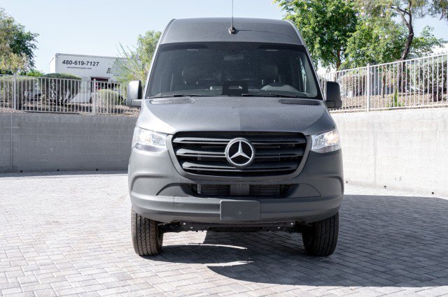 Used 2025 Mercedes-Benz Sprinter 2500 image 2