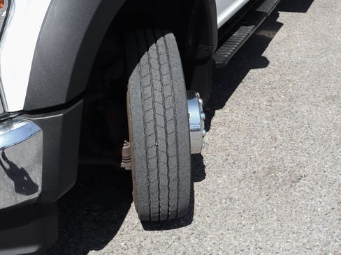 Used 2022 Ford F550 Lariat image 52