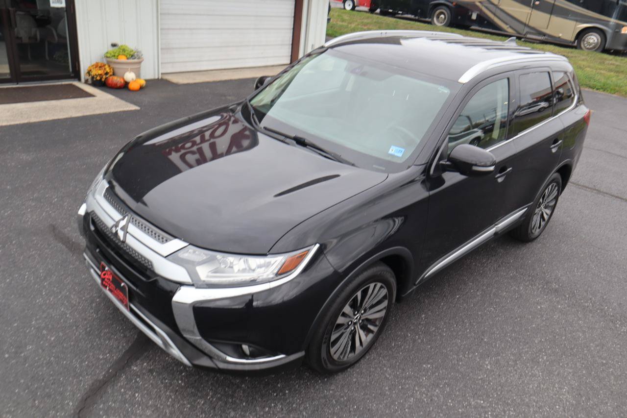 Used 2019 Mitsubishi Outlander SEL AWD/4WD image 23